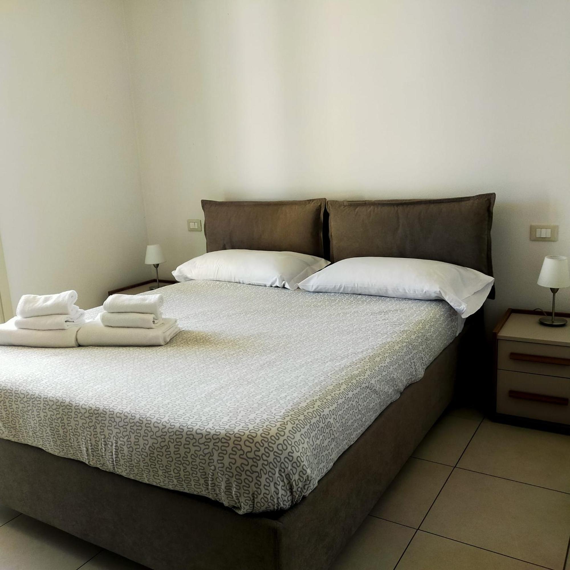 Residence Fiore Rosso Sirmione Phòng bức ảnh