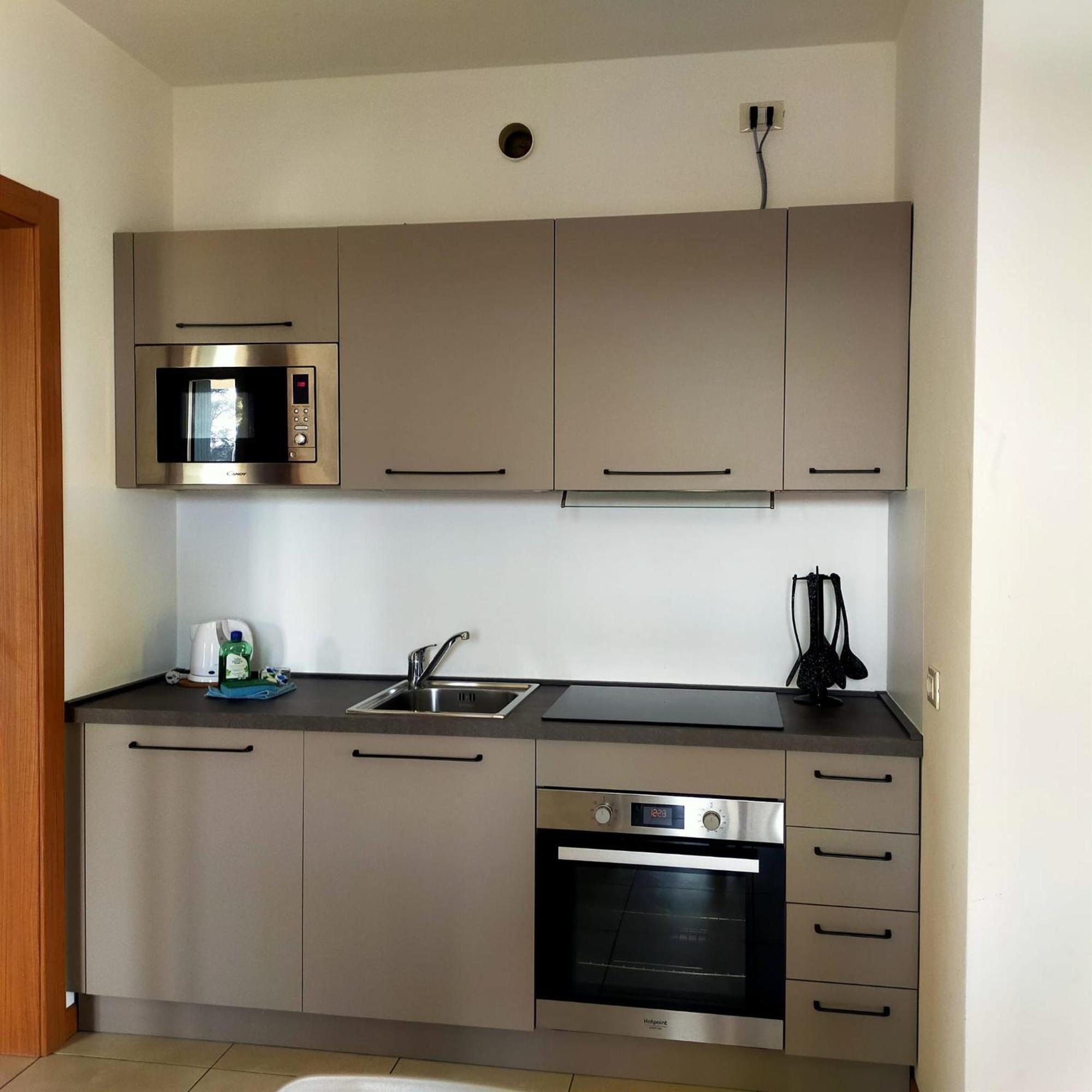 Residence Fiore Rosso Sirmione Phòng bức ảnh